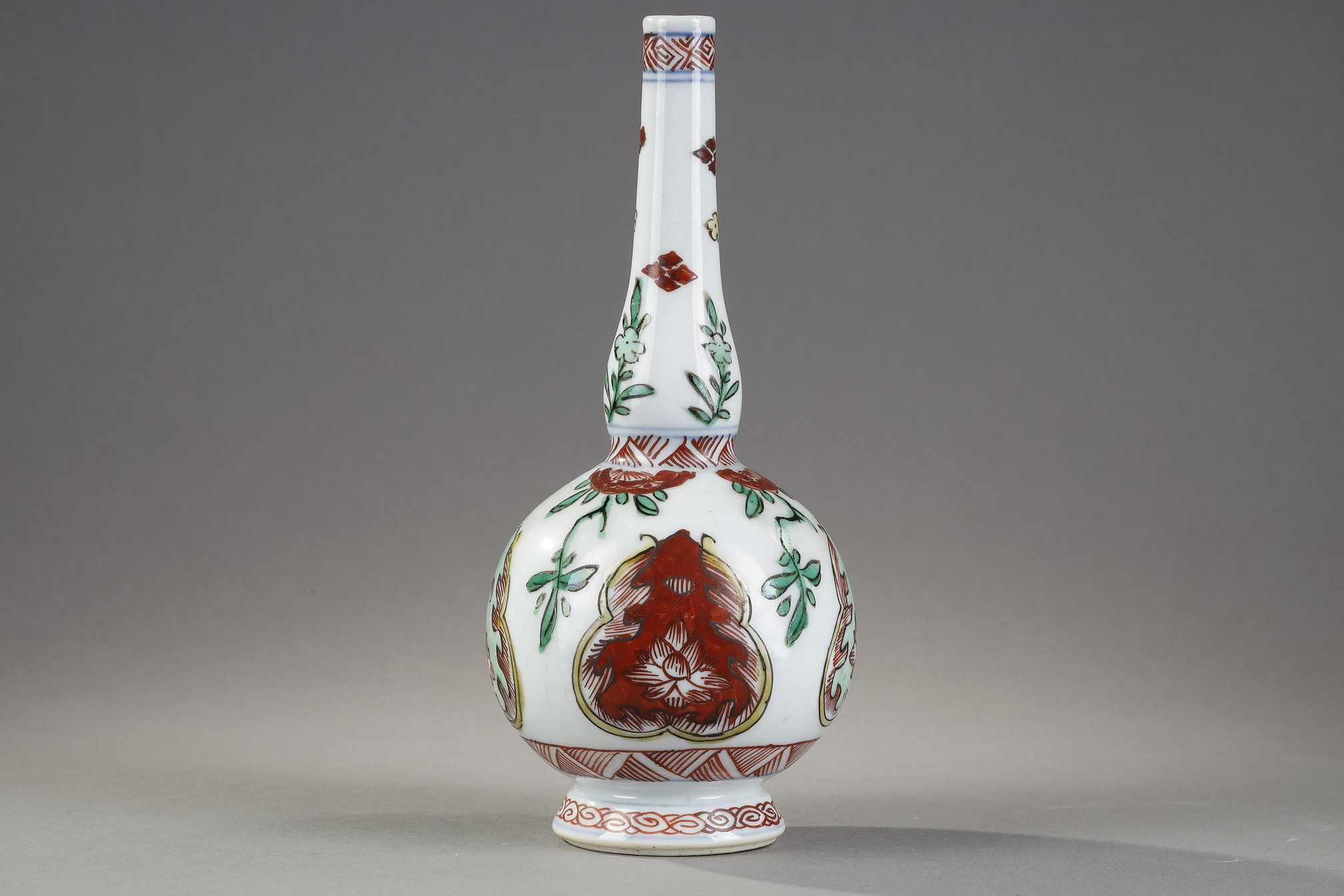 Polychrome : Sprinkler porcelain of the Famille Verte made for the east - China Kangxi period 1662/1722