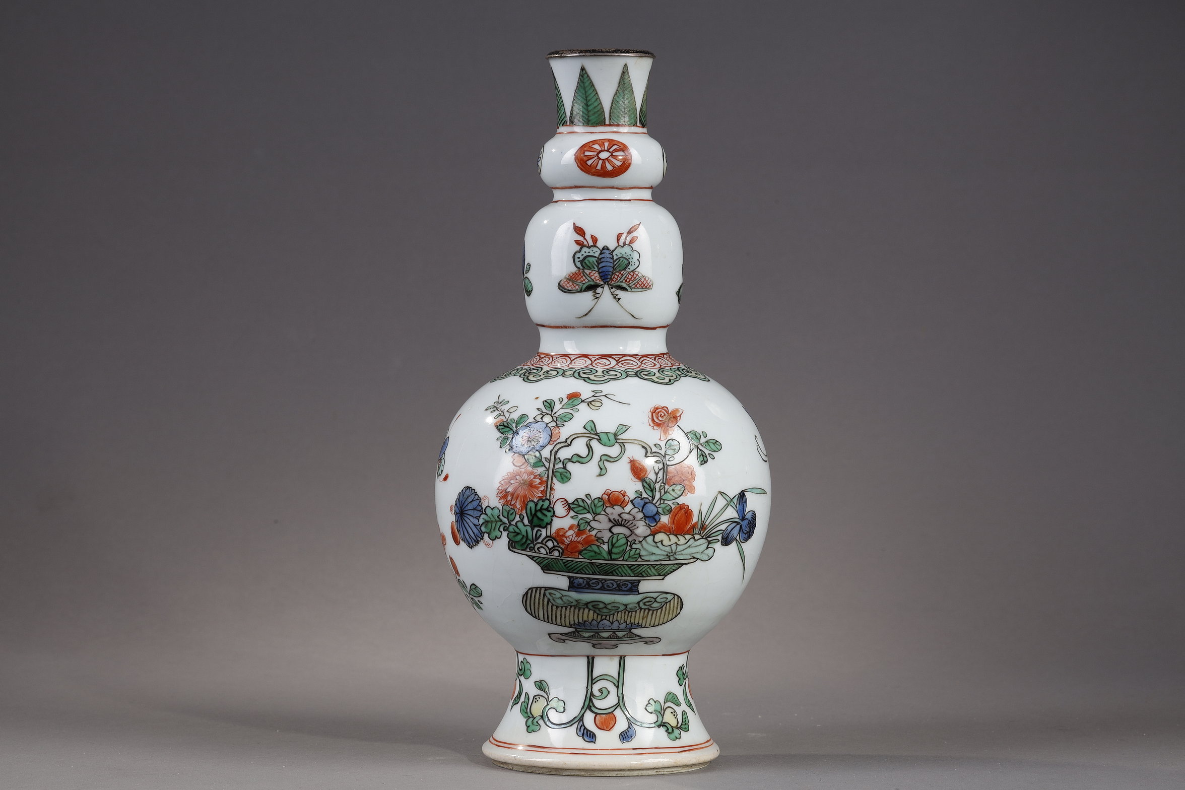 Polychrome : Rare porcelain vase triple gourd  Famille Verte - Kangxi period 1662/1722

Silver mount later