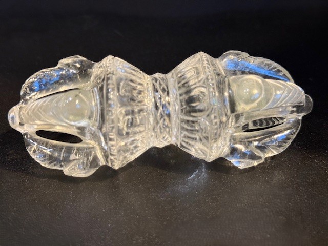 Works of Art : Vajra  finely carved in rock crystal - China 1900/1950 -
