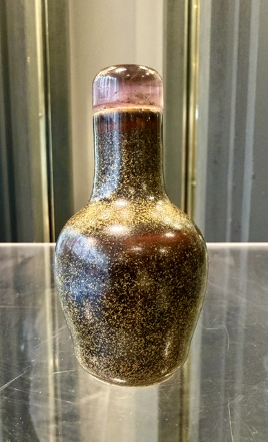 Snuff Bottles : Snuff bottle porcelain enamelled teadust   - China 19th century