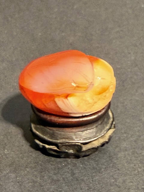 Works of Art : Small carnelian pendant - China circa 1900 -