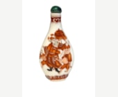 Snuff Bottles : Snuff bottle pear-shaped porcelain with iron red decor by Zhong Kui and gnomes - China 1821/1850